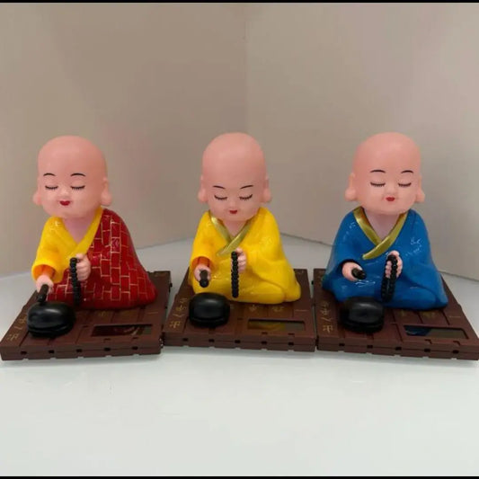 Monk Solar Buddha Showpiece – Solar-Powered Peaceful Buddha Décor for Home & Garden